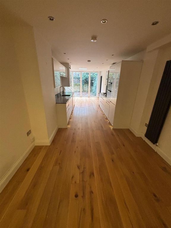 Property photo 1 of 12 Whatsapp Image 2025-04-02 At 13.10.30 (3).Jpeg