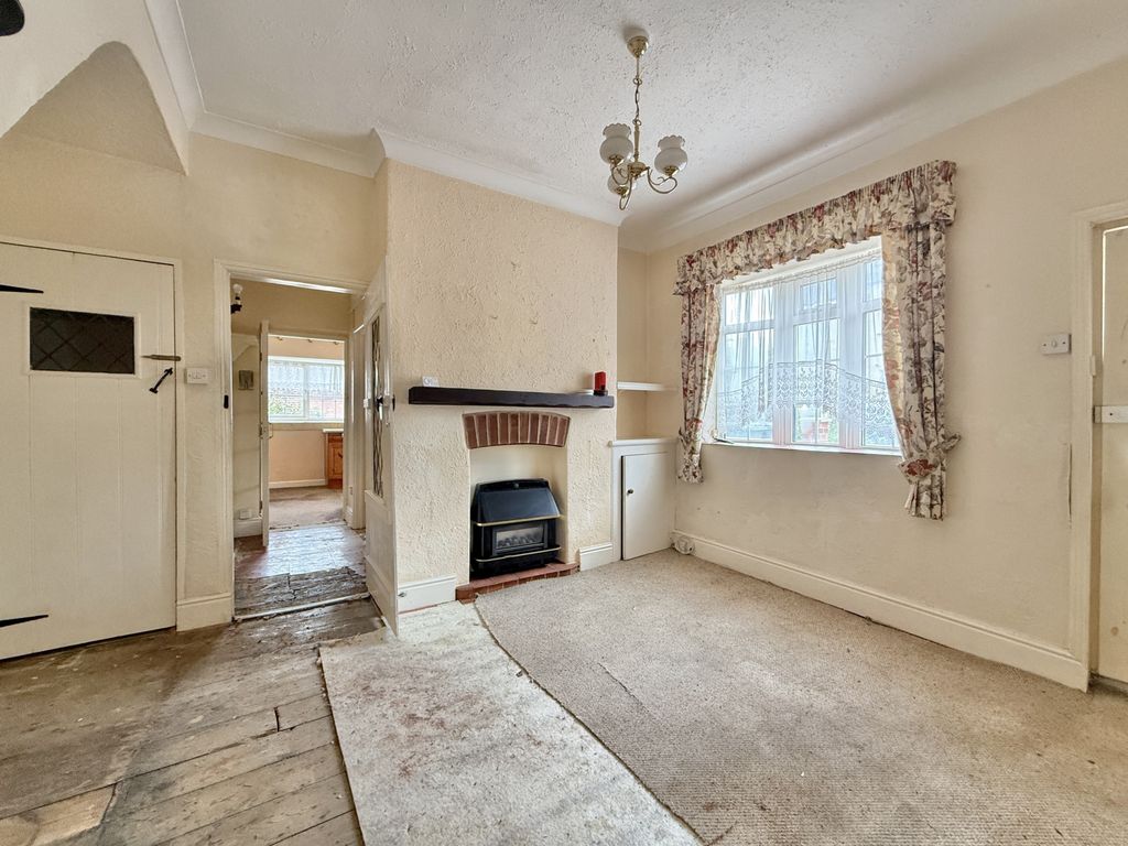 Property photo 3 of 19 Photo 2