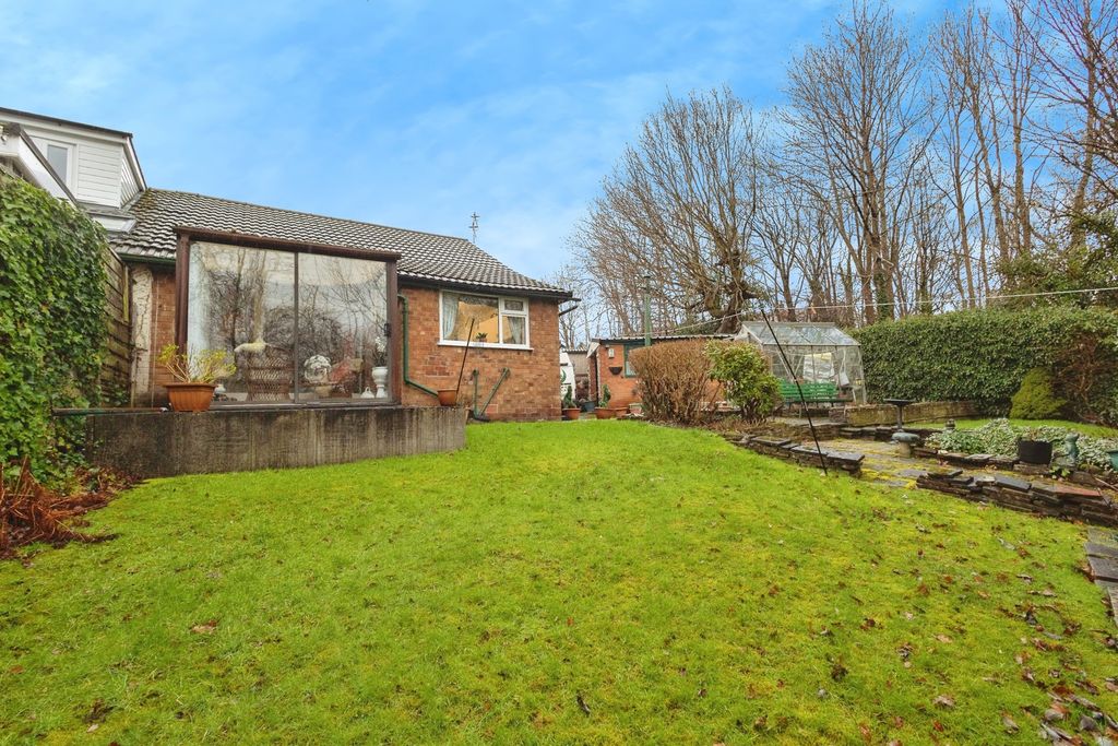 Property photo 2 of 19 Garden