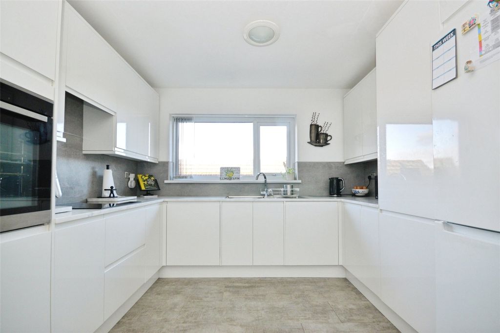 Property photo 2 of 15 Picture No. 09