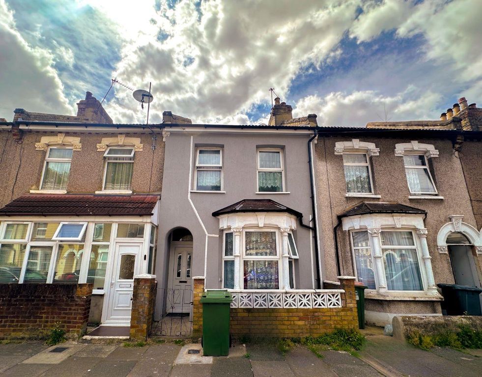 Property photo 1 of 2 Front Shot.Jpg