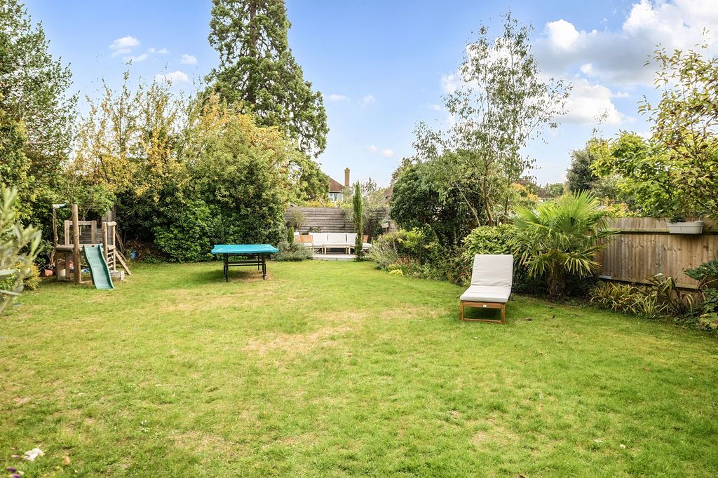 Property photo 2 of 24