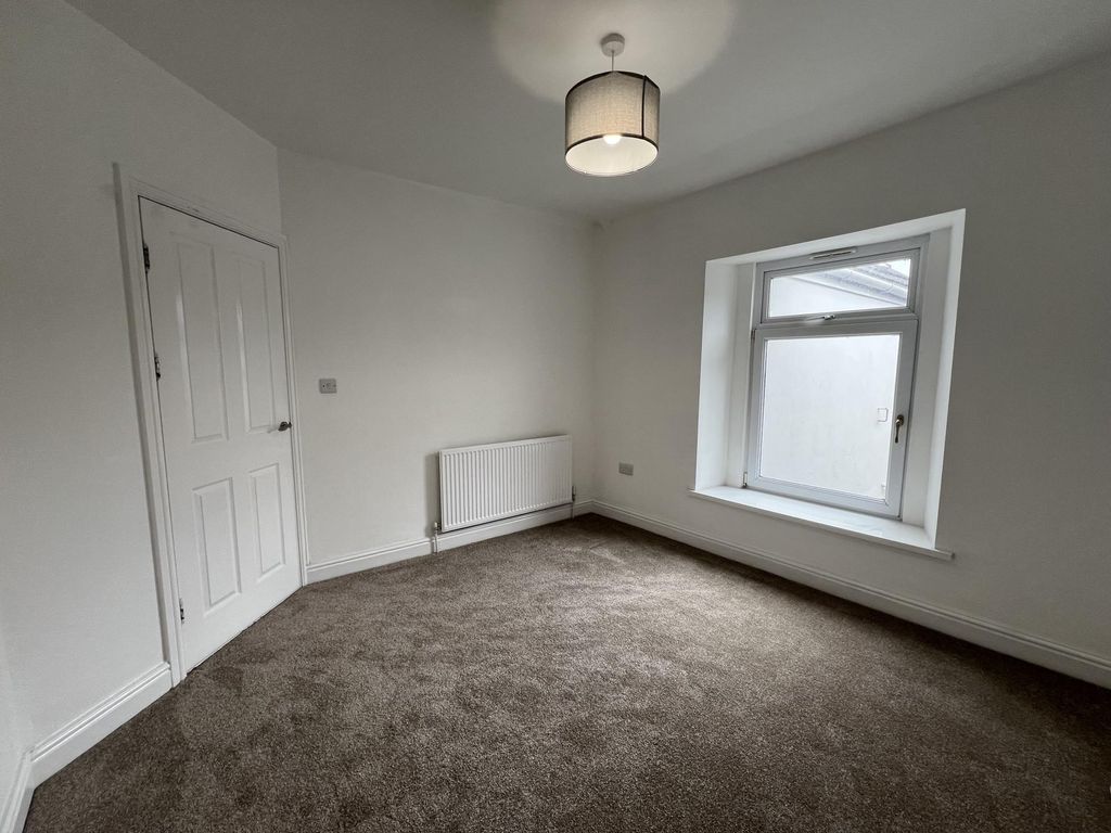 Property photo 2 of 14 Photo 1
