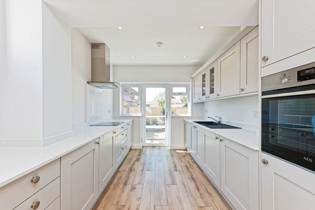 Property photo 2 of 17 Kitchen-Breakfast Room