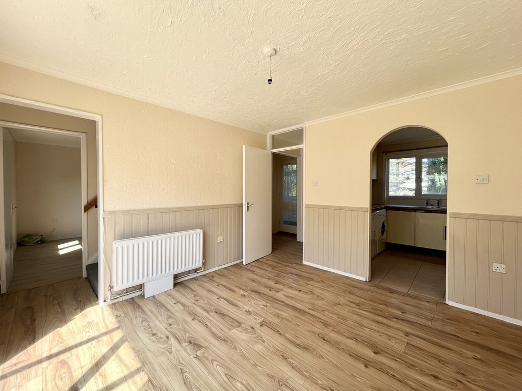 Property photo 3 of 13 3