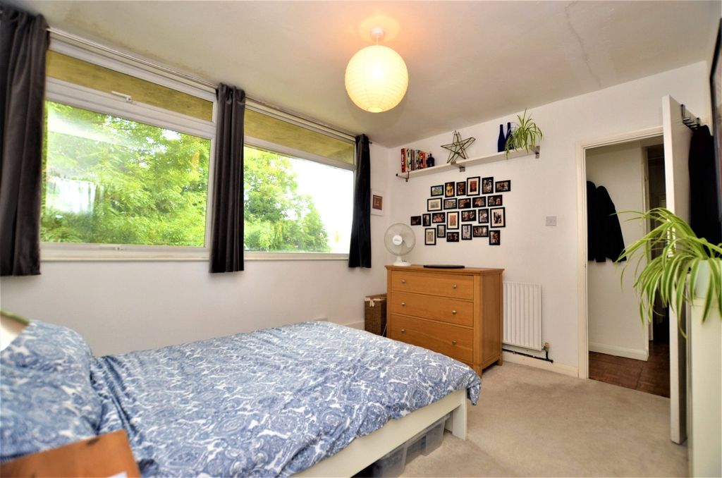 Property photo 2 of 13 Bedroom