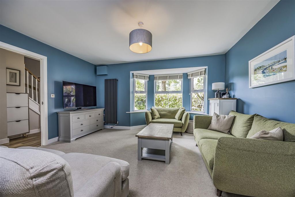 Property photo 3 of 15 Skylark Avenue, Emsworth-Porticomarketing-Nexa-20.