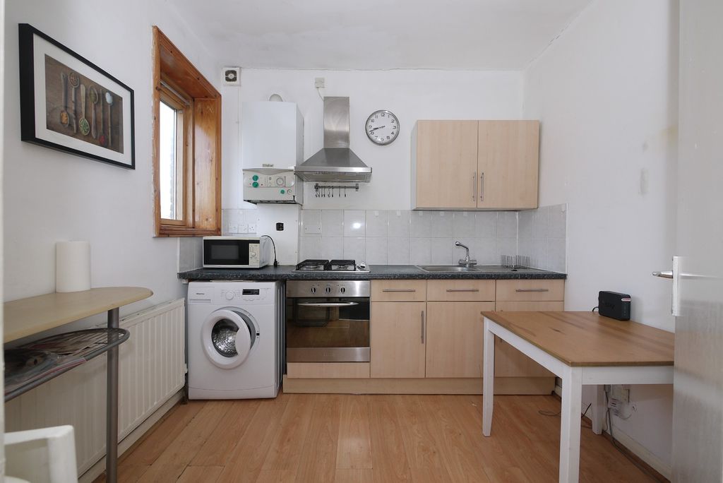 Property photo 1 of 9 1639431