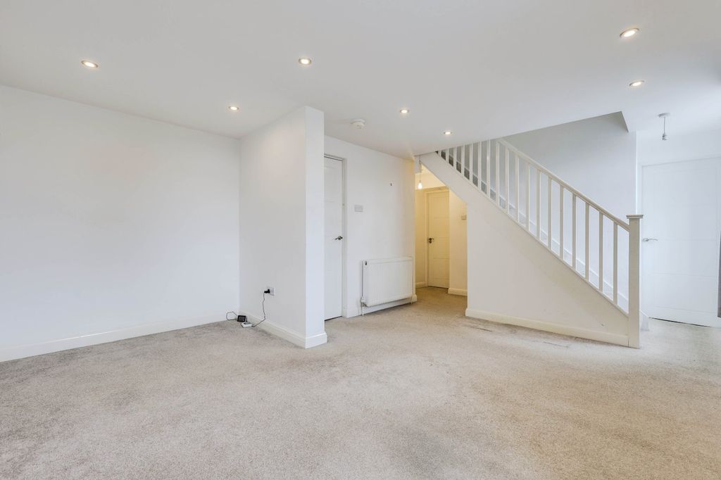 Property photo 2 of 11 Picture No. 02
