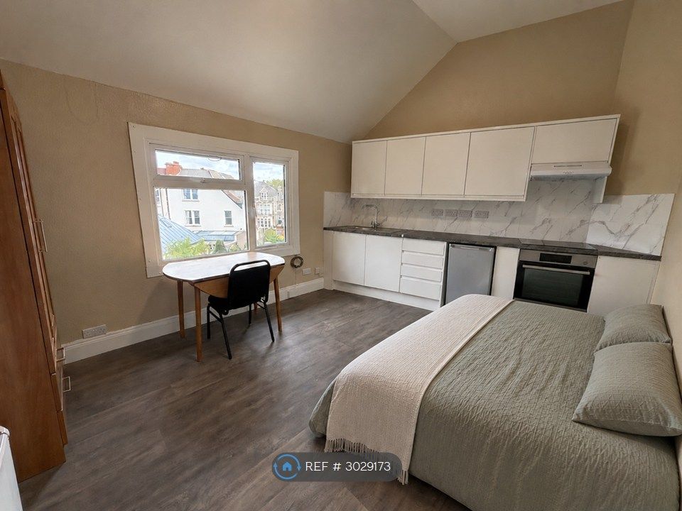 Property photo 1 of 4