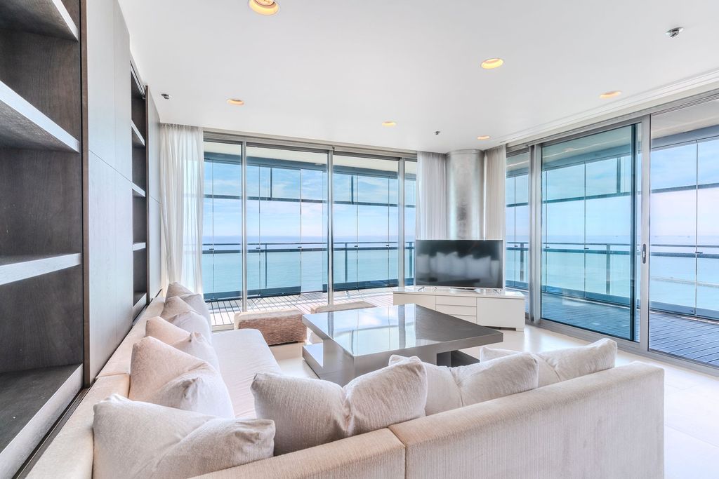 Property photo 1 of 81