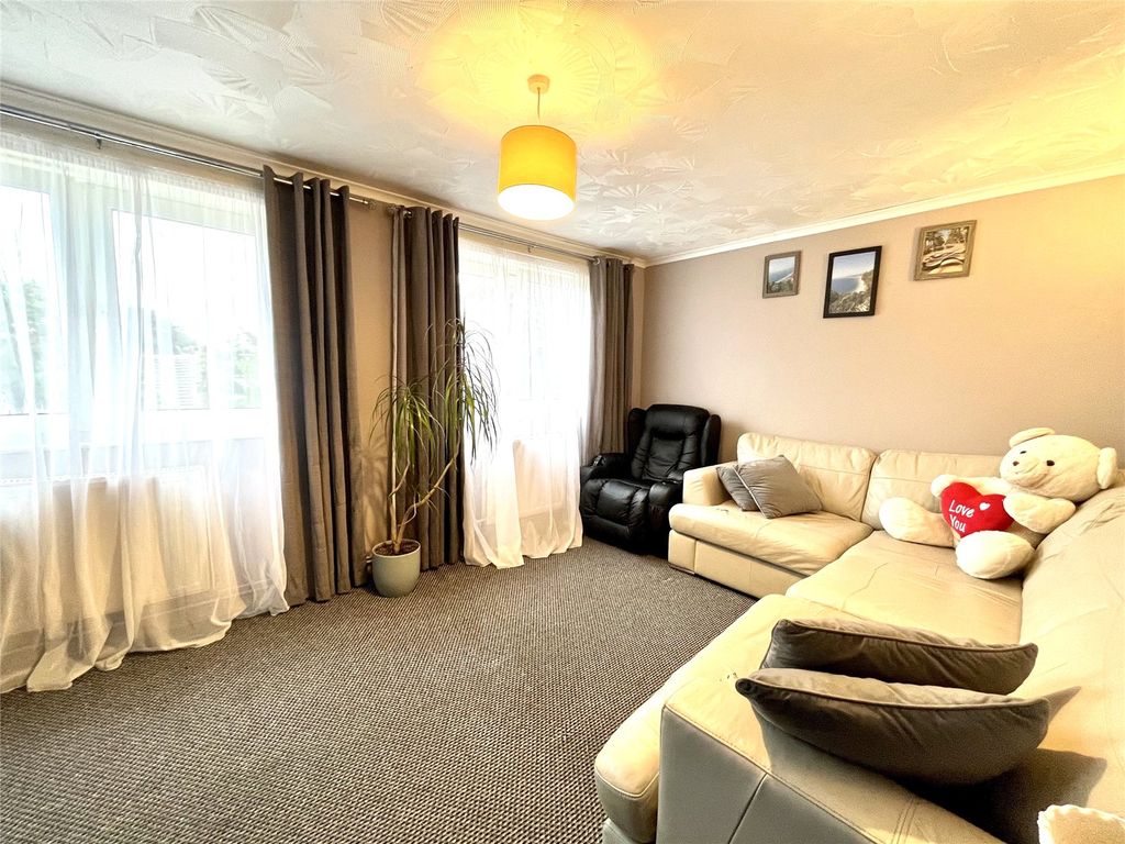 Property photo 1 of 11 Picture No. 12