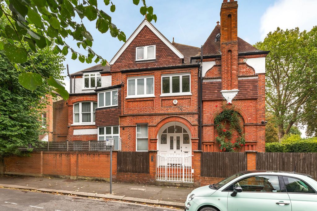 Property photo 1 of 13