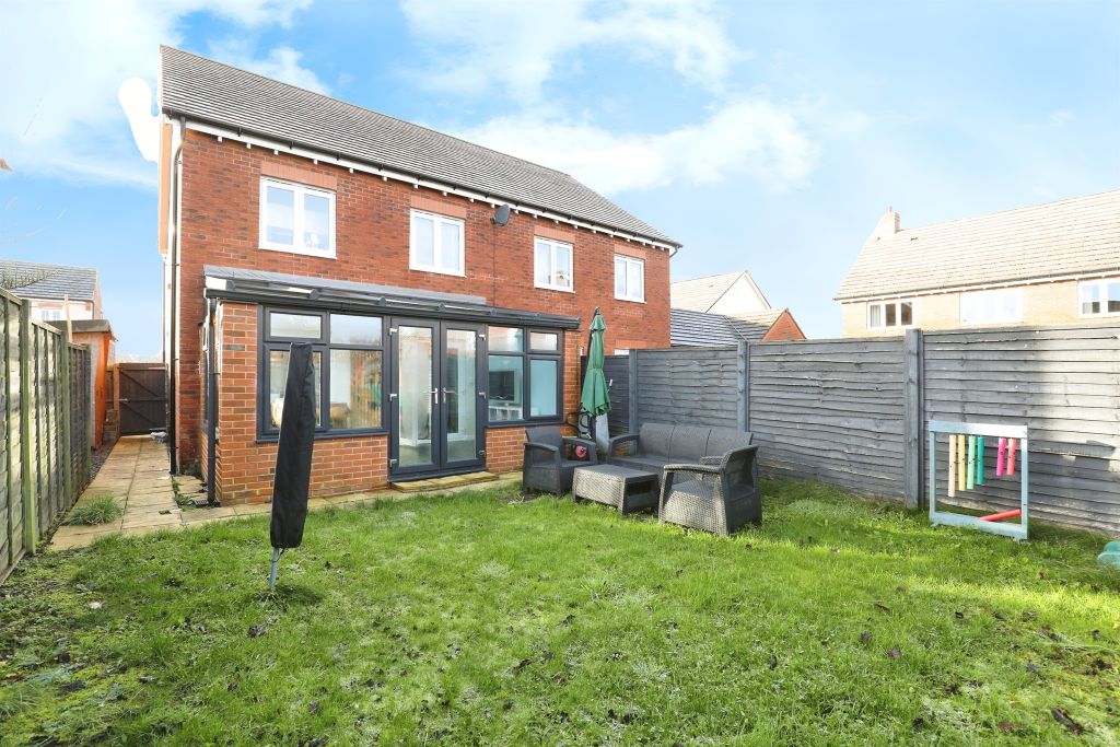 Property photo 2 of 17