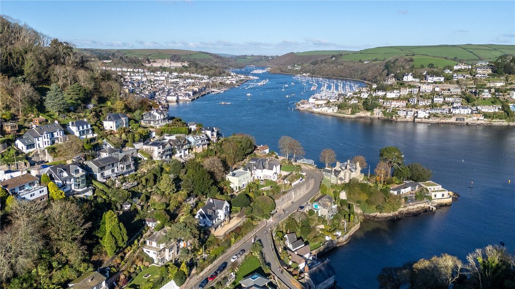Property photo 3 of 23 Dartmouth Estuary