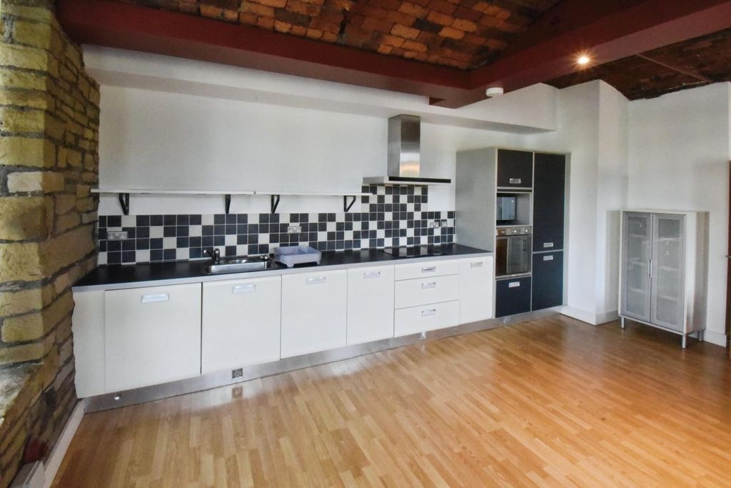 Property photo 2 of 12 Living/Dining Kitchen