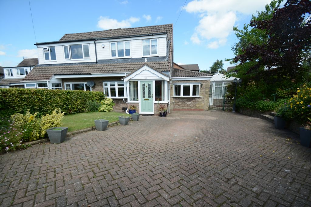 Property photo 1 of 19 Front