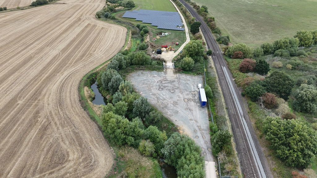 Property photo 1 of 7 Photo 12