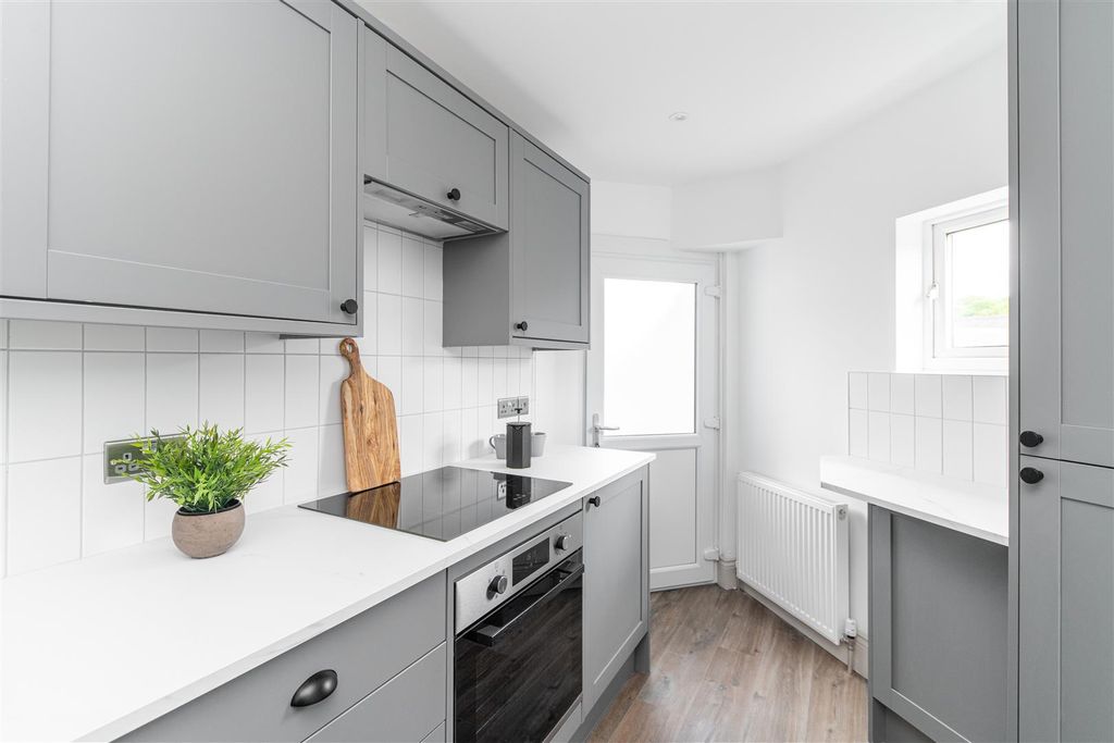 Property photo 2 of 22 Edit-8089.Jpg