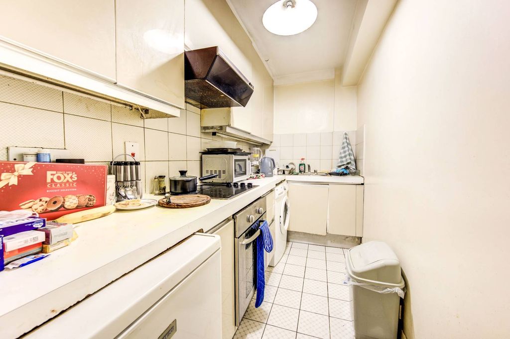 Property photo 2 of 3