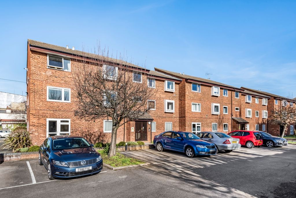 Property photo 1 of 6 808426 (1)