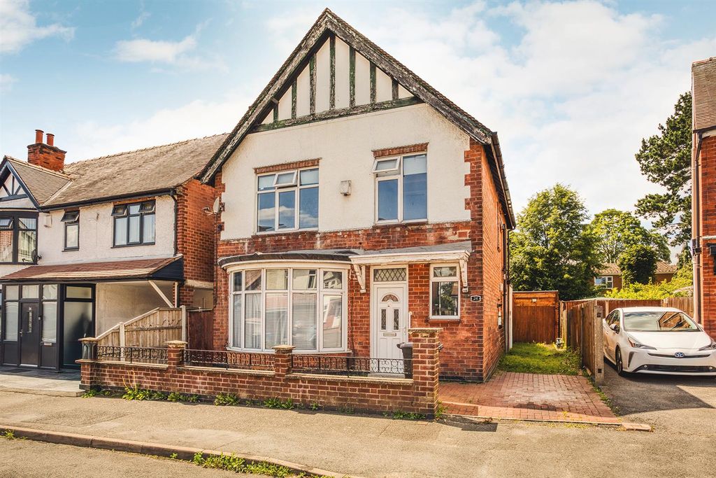 Property photo 1 of 11
