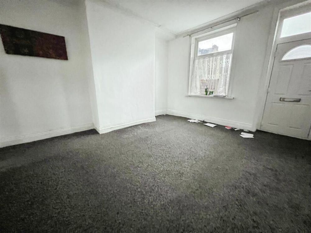 Property photo 2 of 9 2_.Jpg