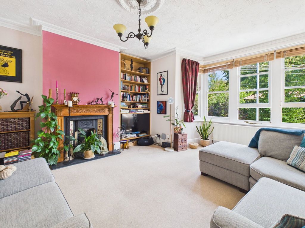 Property photo 3 of 14