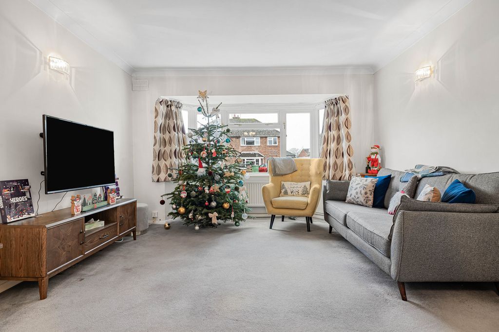 Property photo 3 of 23