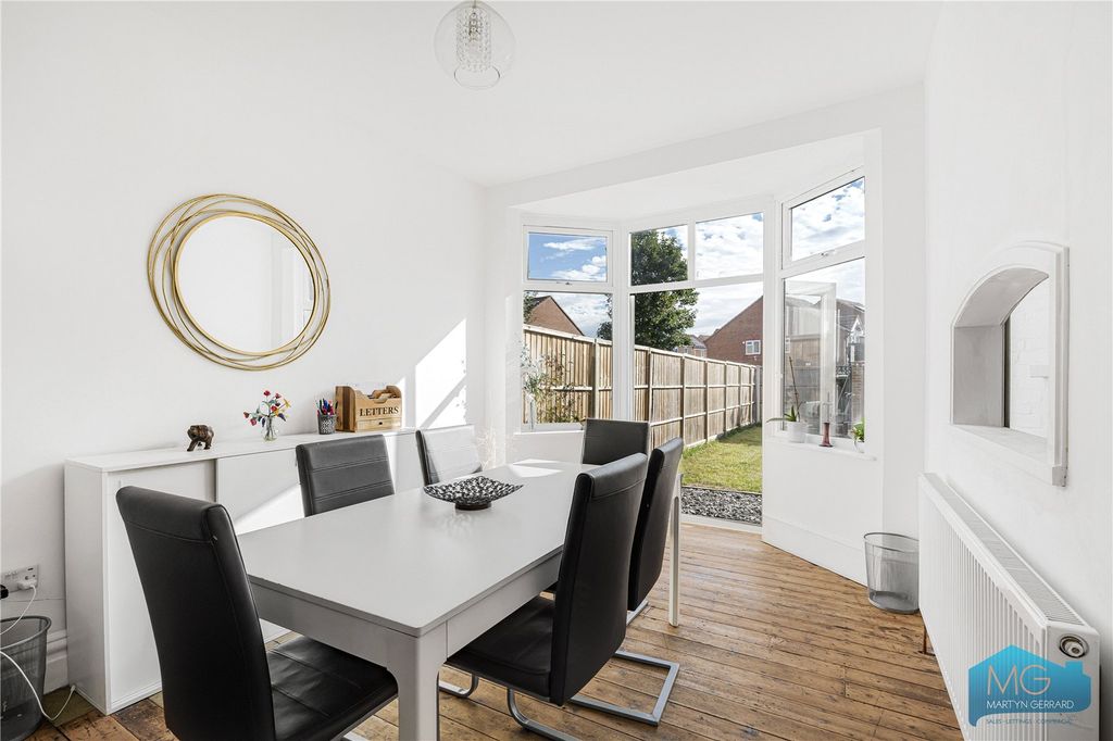 Property photo 3 of 21 Picture No. 20