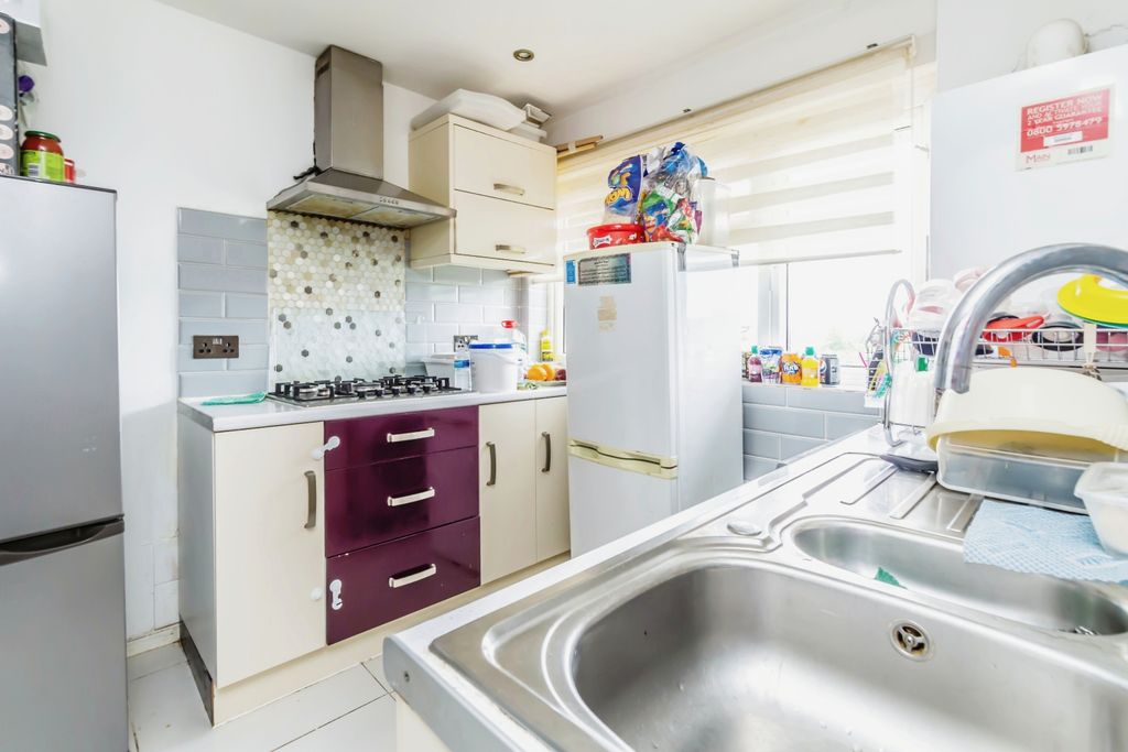 Property photo 3 of 17 Photography