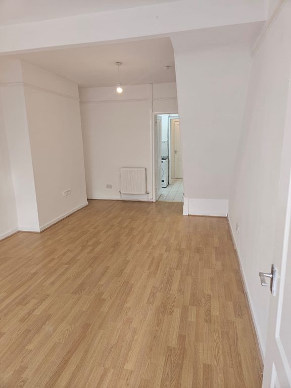 Property photo 3 of 21 Photo 2