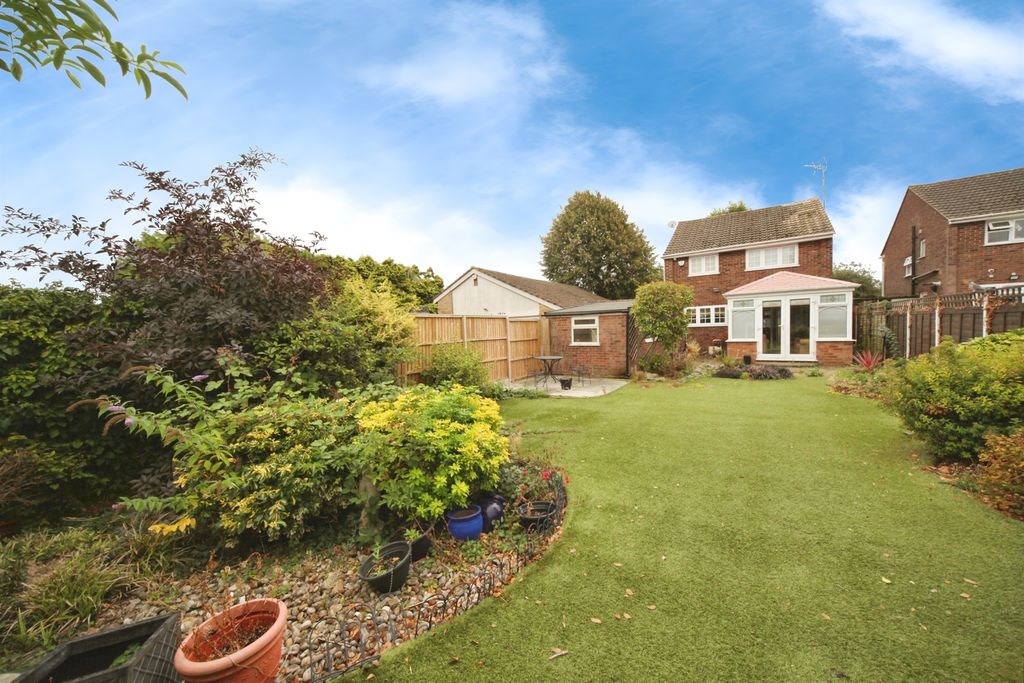 Property photo 2 of 16