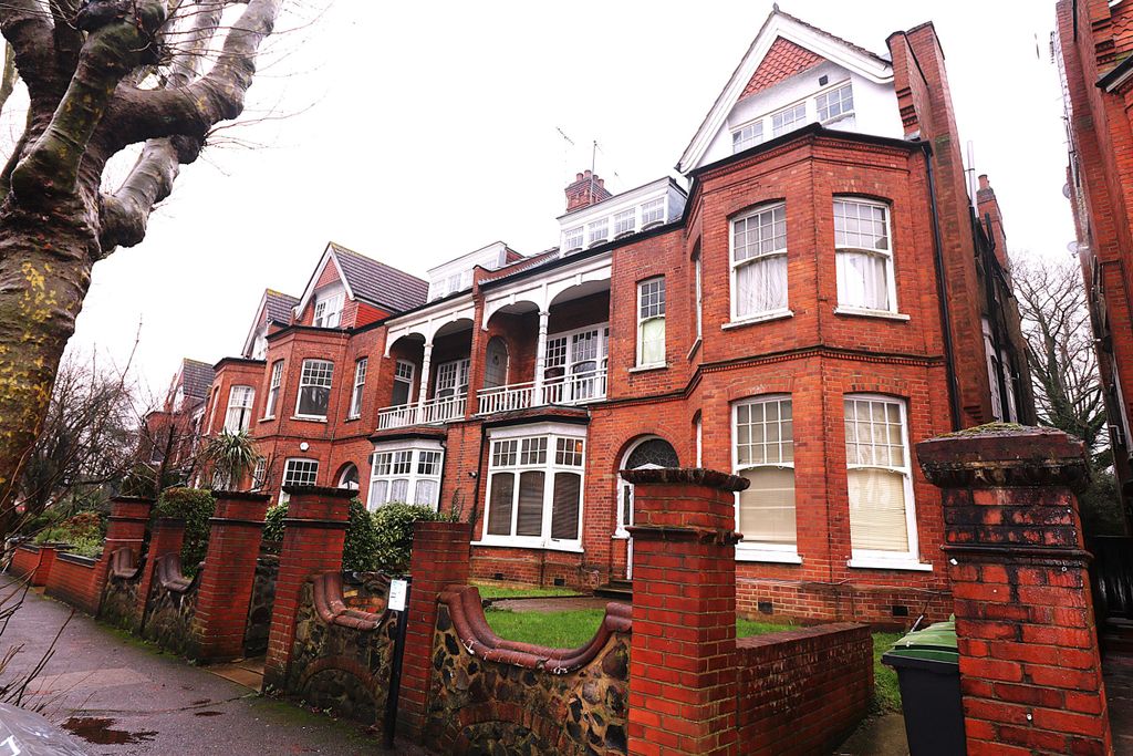 Property photo 2 of 4