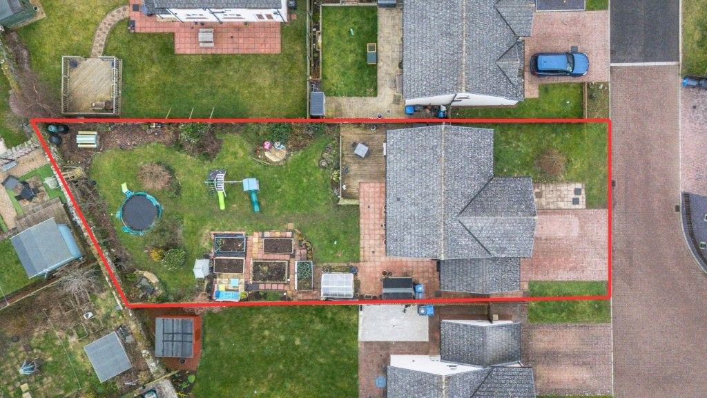 Property photo 2 of 49