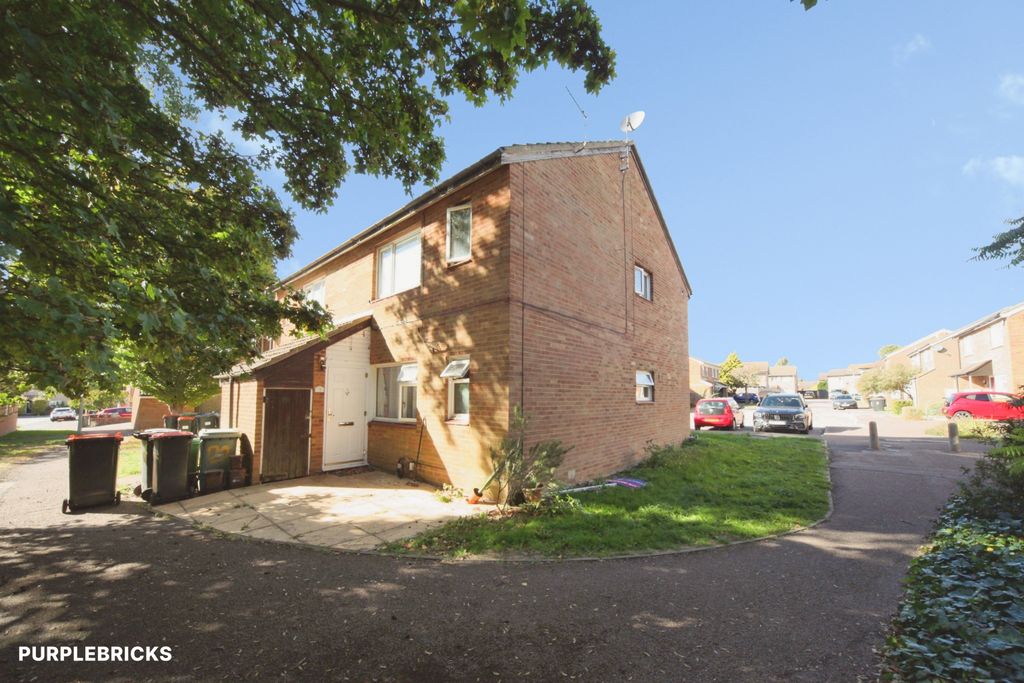 Property photo 2 of 11