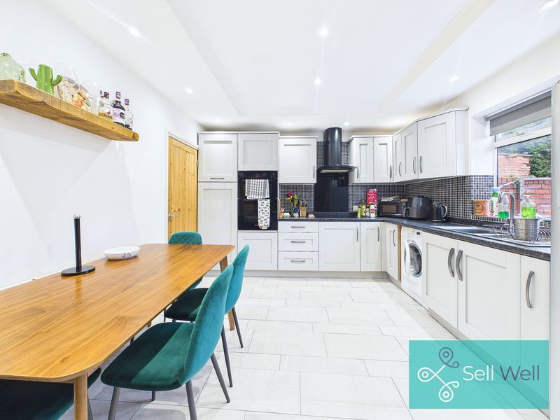 Property photo 2 of 15 Kitchen/Diner