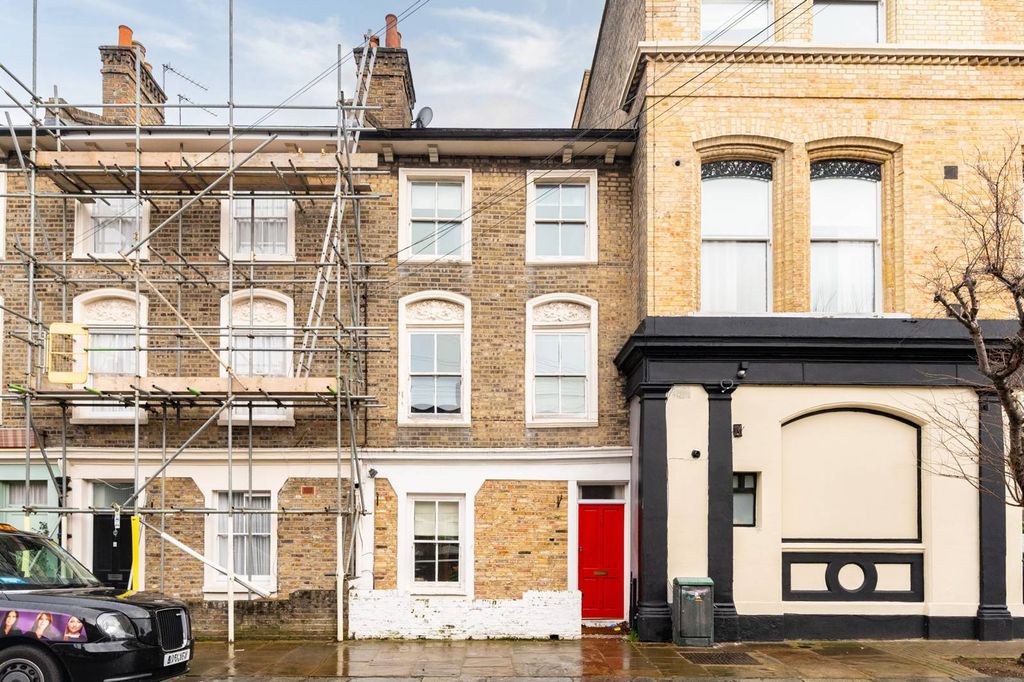 Property photo 3 of 19