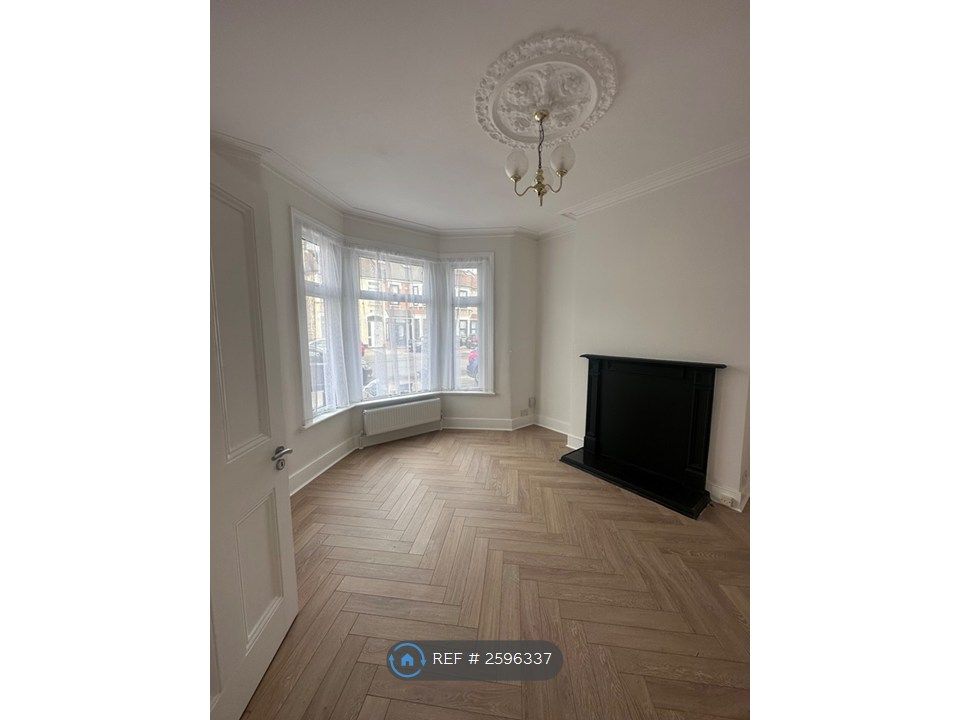 Property photo 2 of 30