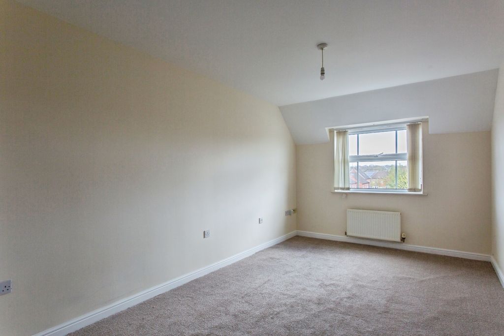 Property photo 2 of 13 Lounge