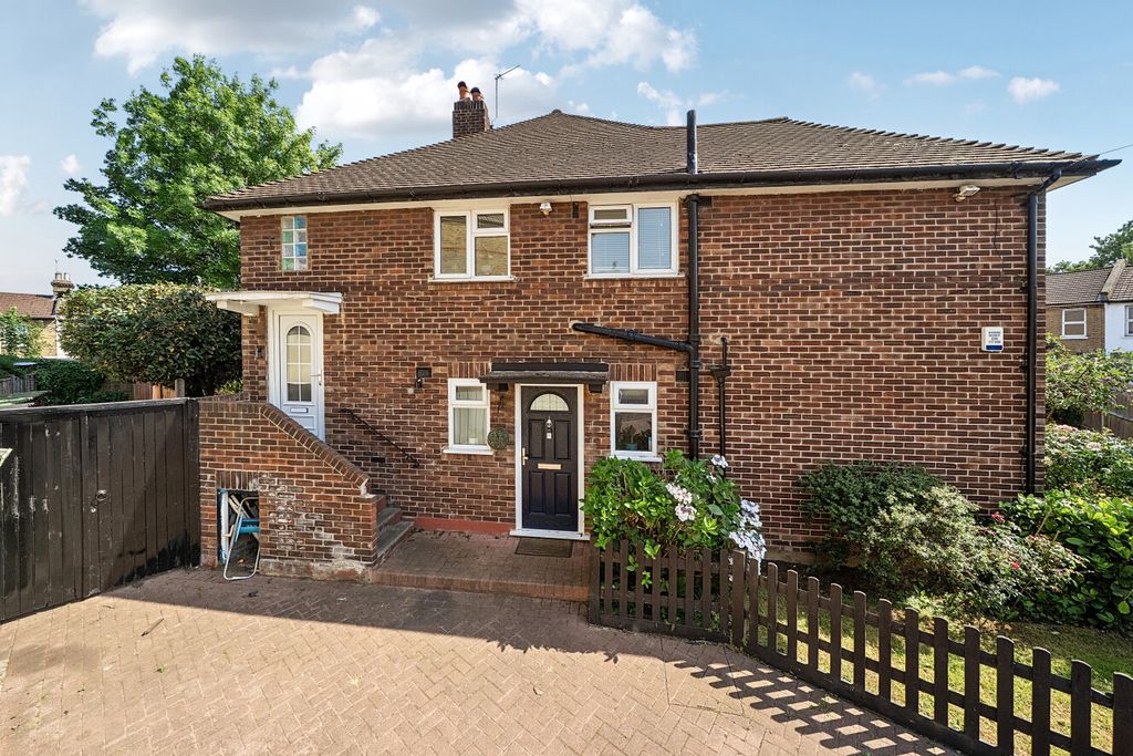 Property photo 1 of 21 1481763-17-6A394B...