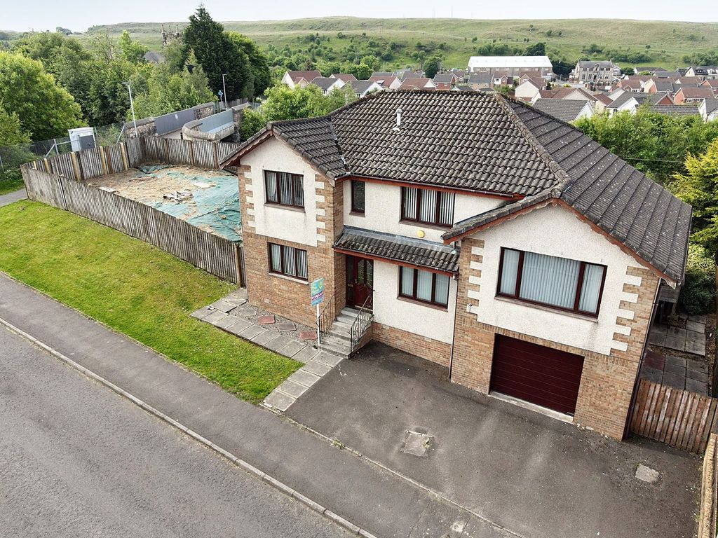 Property photo 2 of 39