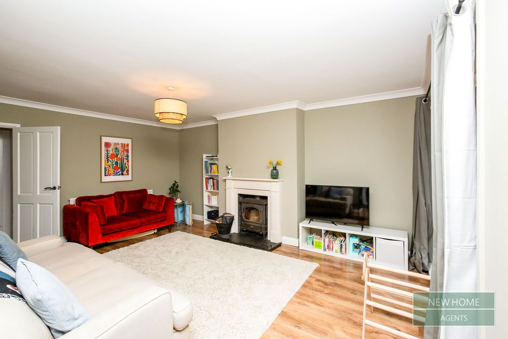 Property photo 2 of 16 Photo 8