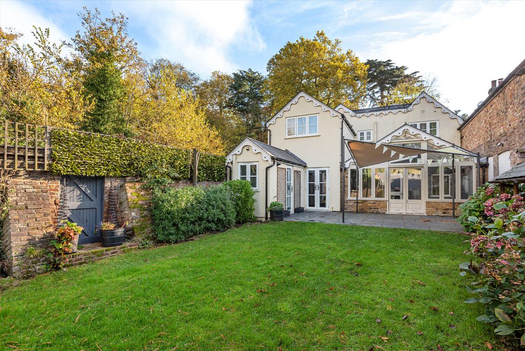 Property photo 1 of 16 Image