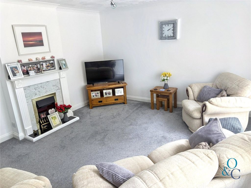 Property photo 2 of 17 Picture No. 03