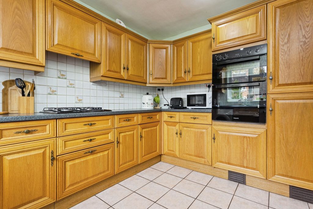 Property photo 3 of 15