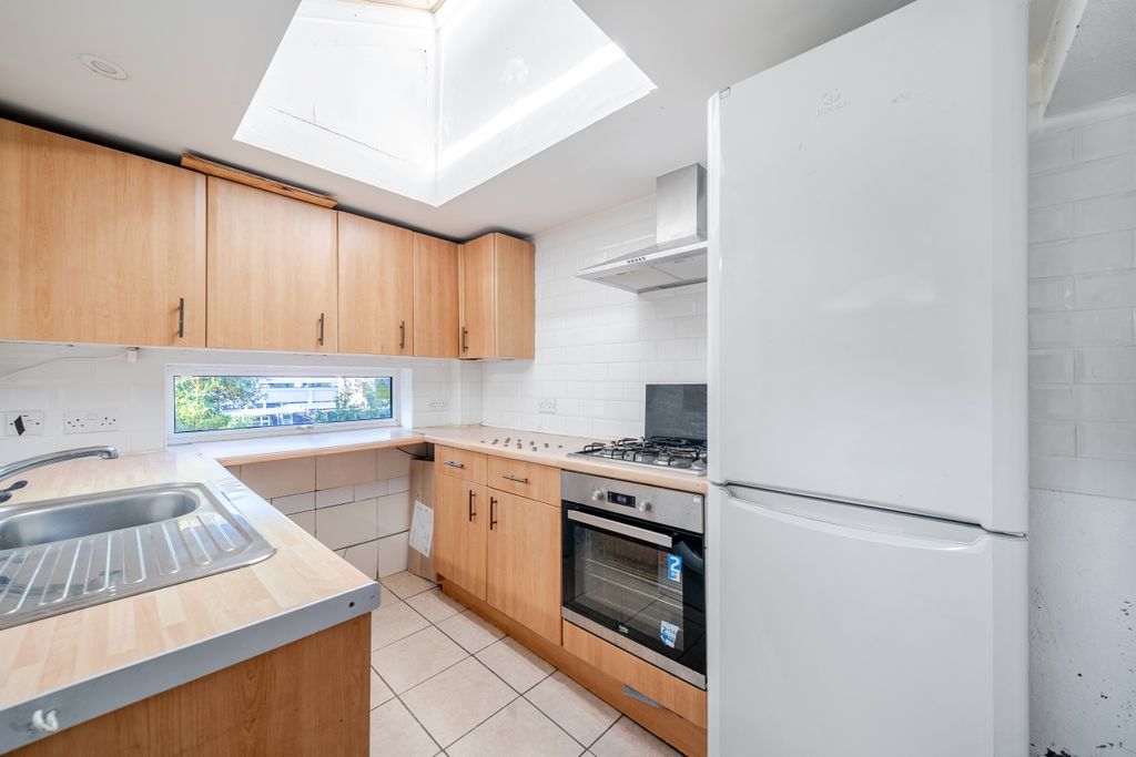 Property photo 3 of 9 1529820-17-1A10B9...