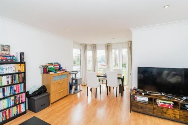 Property photo 2 of 10 Image