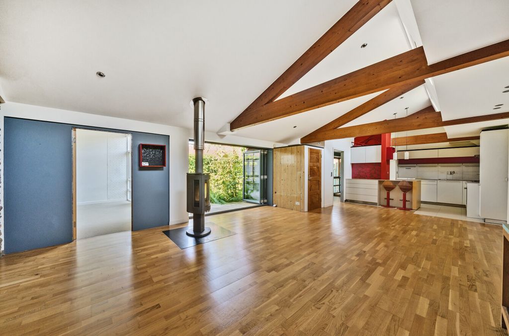 Property photo 1 of 14 1288939-47-6824c4...