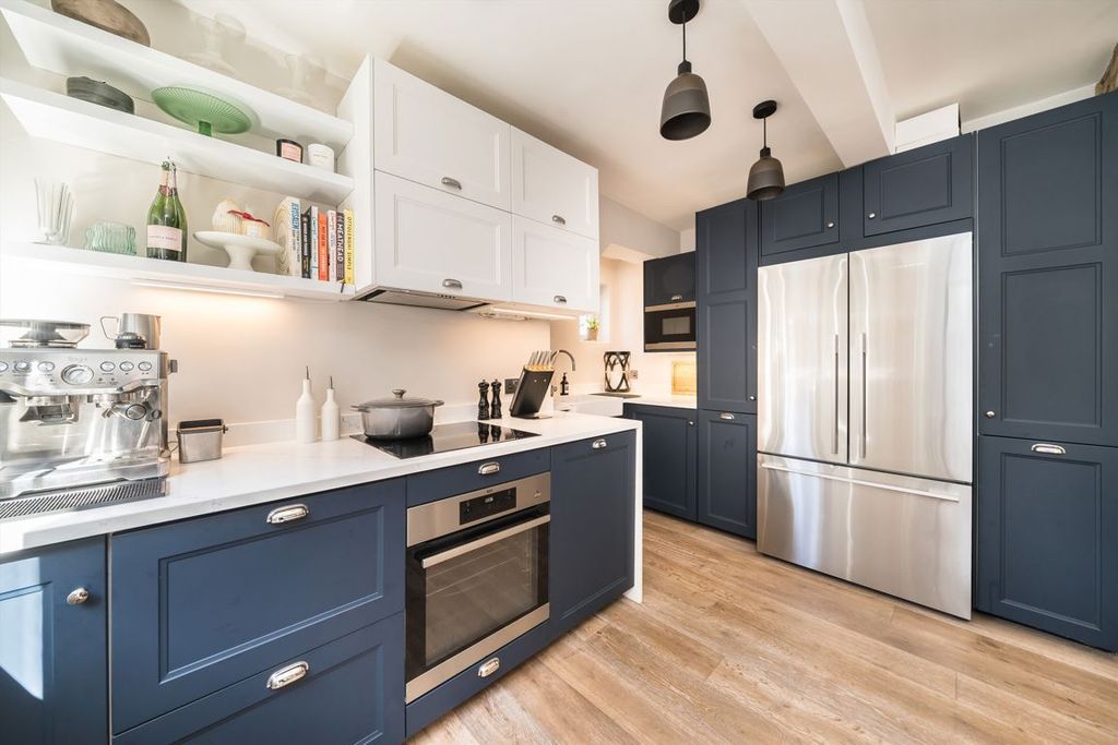 Property photo 3 of 9